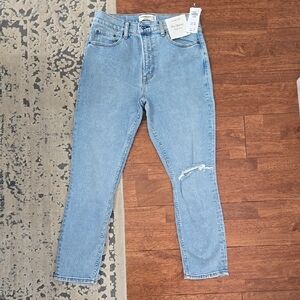 Abercrombie & Fitch High-Waisted Jeans